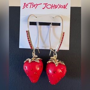 New Betsey Johnson Babycakes Gold Tone Red Strawberry Red Crystal Drop Earrings
